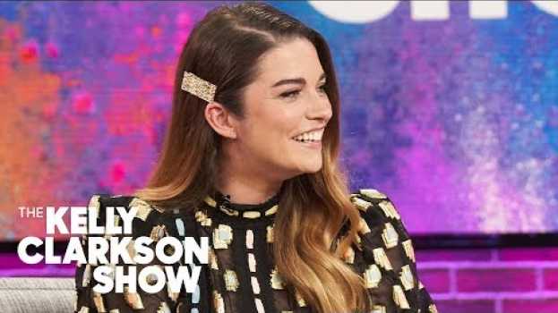 Видео Annie Murphy Had $3 In Her Bank Account Before She Landed 'Schitt's Creek' на русском