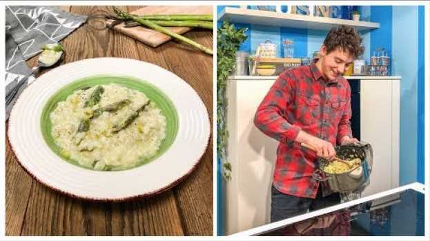Video RISOTTO AGLI ASPARAGI senza sprechi - buono e cremoso - ricetta facile - Davide Zambelli po polsku