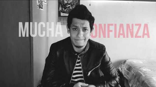 Video ??¿De casualidad eres gay??? |Mucha Confianza : Un stand up de Justin Deluxe (moqitoz)?? |Piloto| su italiano