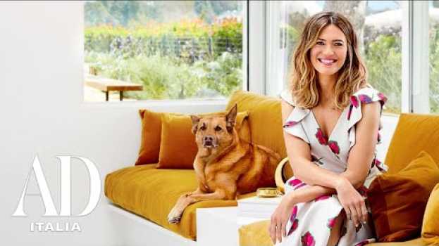 Видео La lussuosa villa dell'attrice Mandy Moore | A Casa di | AD Italia на русском