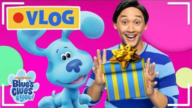 Video Holiday Shopping, Mailtime & More! 🎁 | Josh & Blue's VLOG Ep. 2 | Blue's Clues & You! auf Deutsch