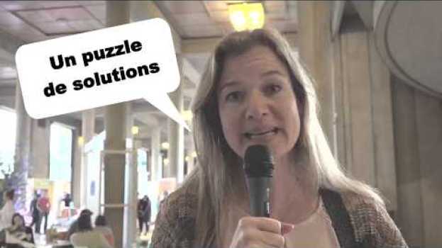 Видео Témoignage client : Une conférence et un puzzle de solutions на русском