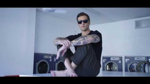 Video Luca Dirisio - Come il mare a settembre (prod. Giuliano Boursier) [Official Video]   türkçe
