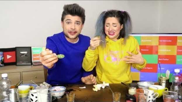 Видео RIESCI A FARE TUTTE QUESTE CHALLENGE IN COSì POCO TEMPO?  - Scherzi di Coppia на русском