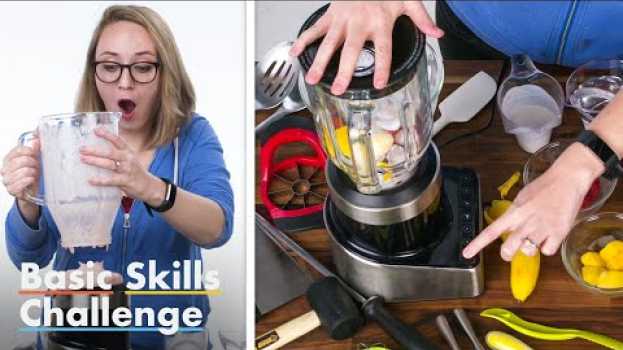 Video 50 People Try To Make A Smoothie | Epicurious en español