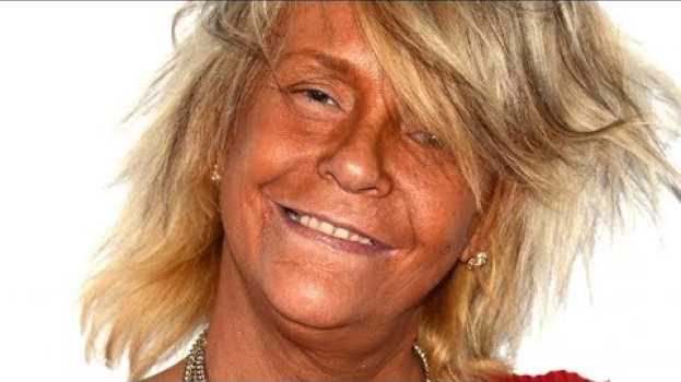 Video Normal People Who Got Famous For The Most Bizarre Reasons en français