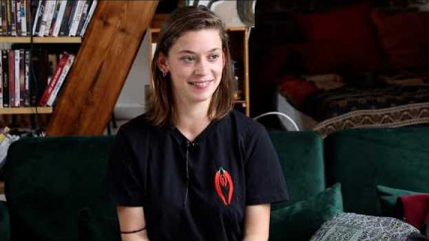 Video Rencontre avec Mara Taquin, actrice dans Rien à foutre po polsku