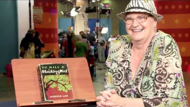 Video 1960 Inscribed "To Kill A Mockingbird" | Owner Interview | Birmingham em português