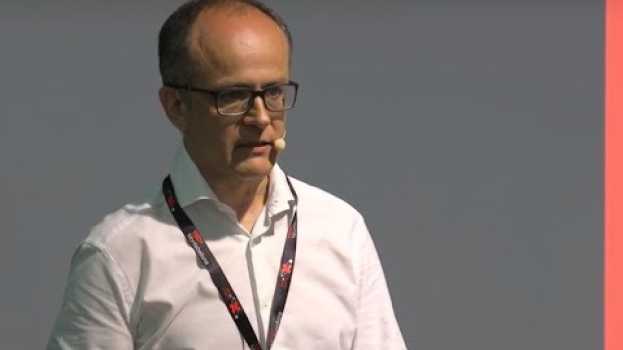 Video Stupidità del gregge o Intelligenza della folla? | Giorgio De Carlo | TEDxMontebelluna po polsku