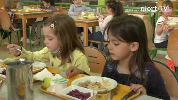 Video Pause méridienne à l'école Jules-Michelet à Niort auf Deutsch