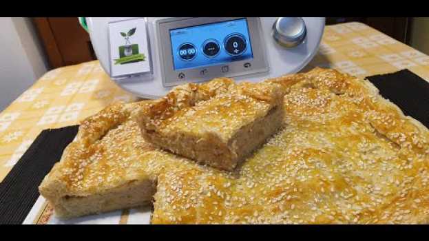 Video Schiacciata di pasta sfoglia patate e tonno bimby TM6 TM5 TM31 in English