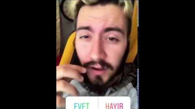 Video Enes Batur Koleksiyonlarını Gösteriyor Yu gi oh Kartları ve Yoyo en français