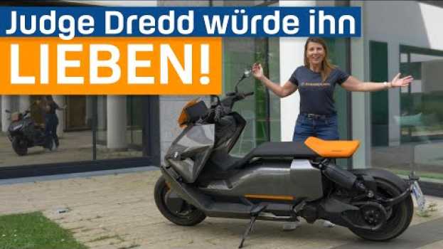 Видео Eigentlich nur ein E-Roller für Luxus-Pendler? | BMW CE04 im Test на русском