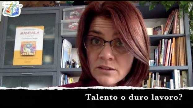 Video Un bel disegno è frutto di talento o di duro lavoro? auf Deutsch