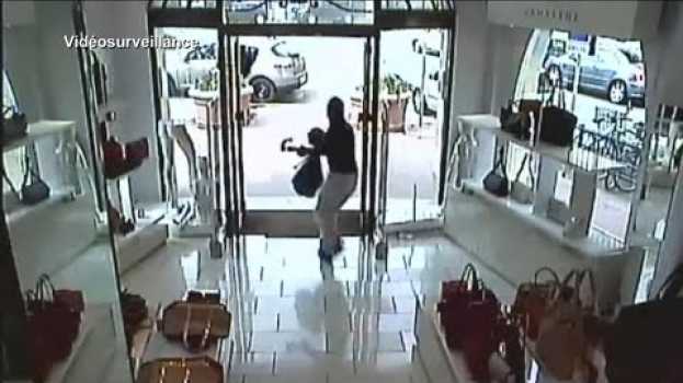 Video Ils dévalisent pour 600 000€ de bijoux en quelques secondes   türkçe