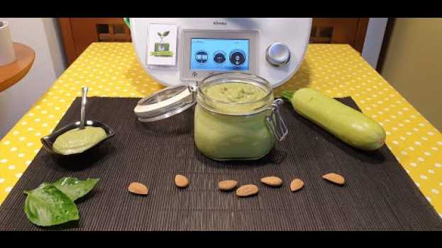 Video Pesto di zucchine mandorle e basilico per bimby TM6 TM5 TM31   türkçe