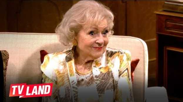 Video No One Is Safe When Betty White Is Around (Compilation) | Hot In Cleveland   türkçe