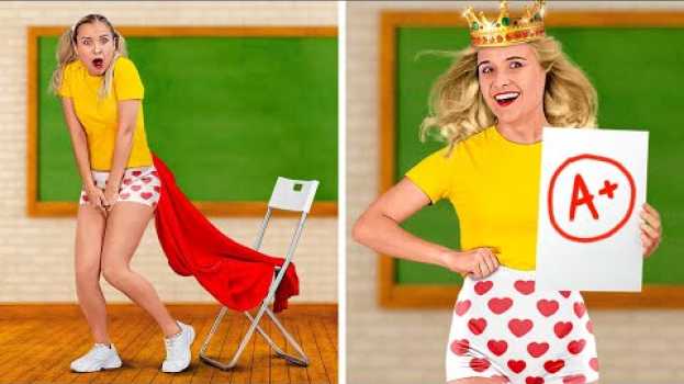 Video BACK TO SCHOOL! || Awkward School Situations We Can Relate To! Funny Video By 123GO! SCHOOL en français